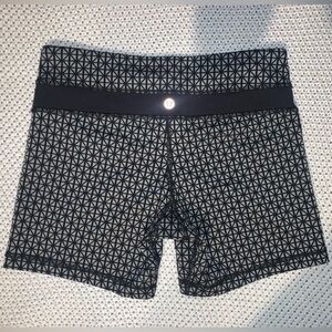 Lululemon Athletica Biker Shorts Size 4